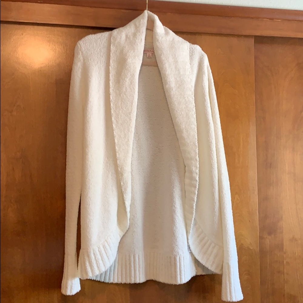 Medina White Sweater Size M